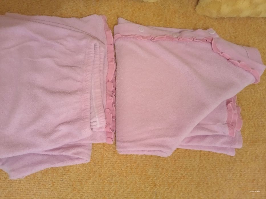 Vând pijamale dama și halat baie