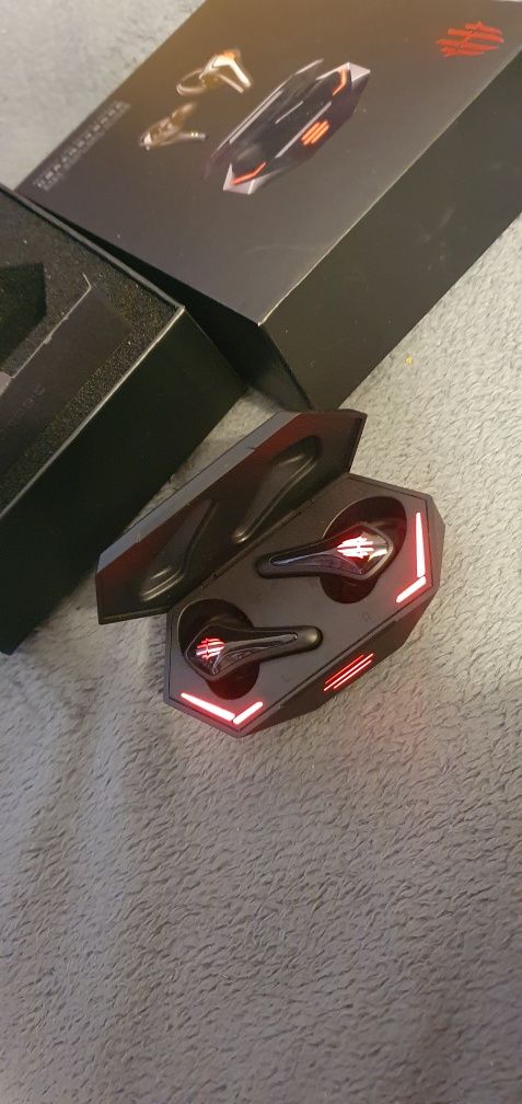 Vând casti Red Magic Gaming