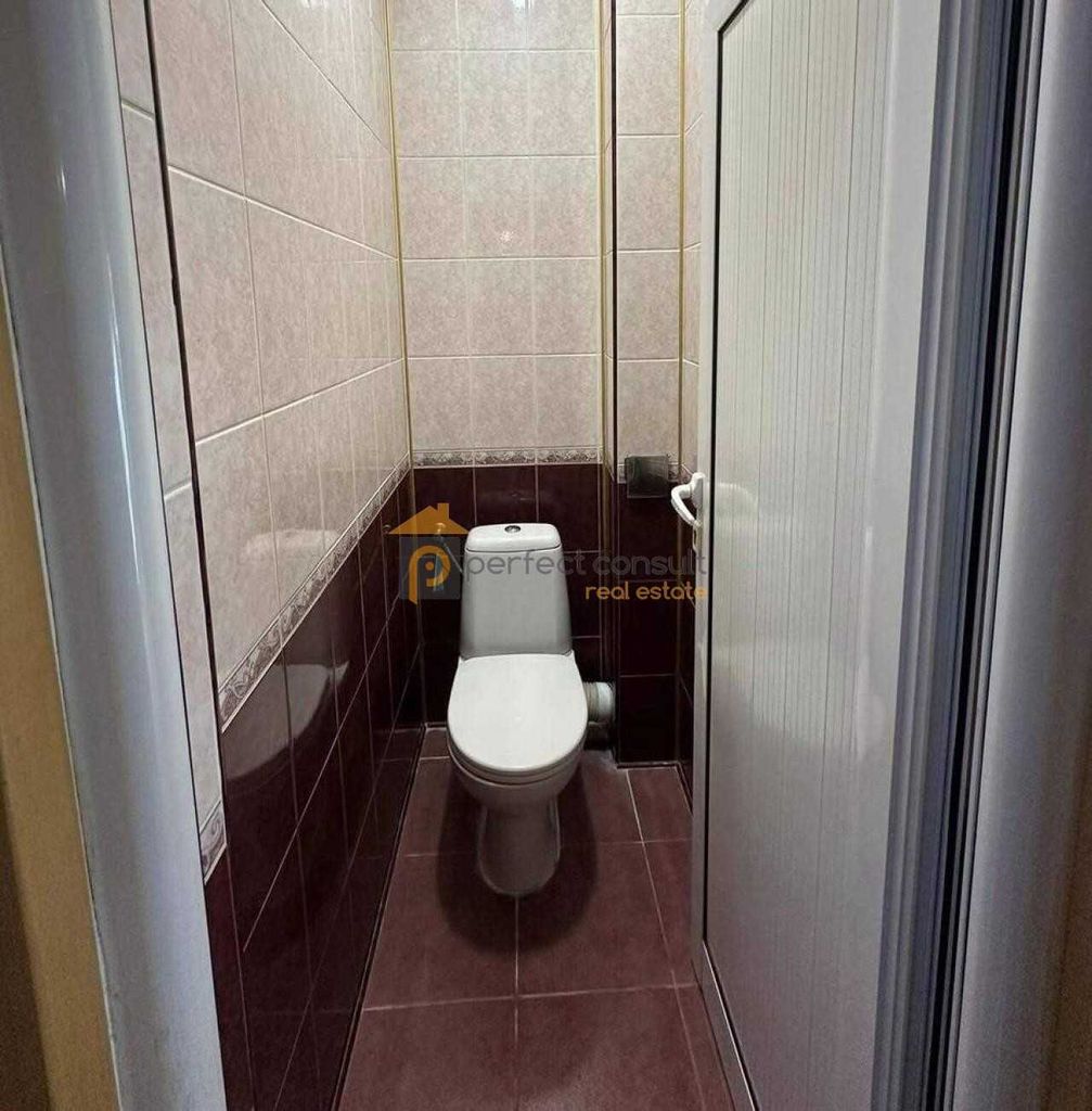 Продава се Тристаен апартамент в Пловдив, Младежки Хълм - 102 кв.м за 1814 €/кв.м - Снимка #5
