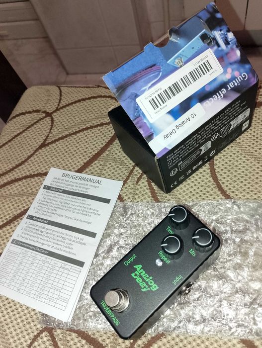 Китарна педалa Analog Delay – нова, работи отлично (12V)