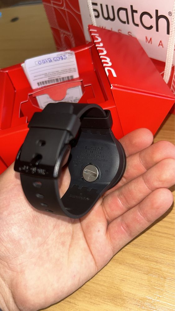Swatch C-black Номер на модела: SBO3B100