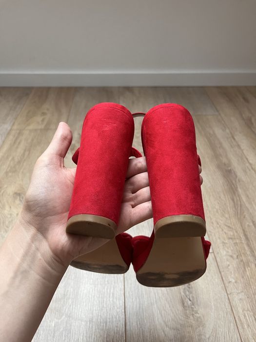 Червени обувки на ток 41