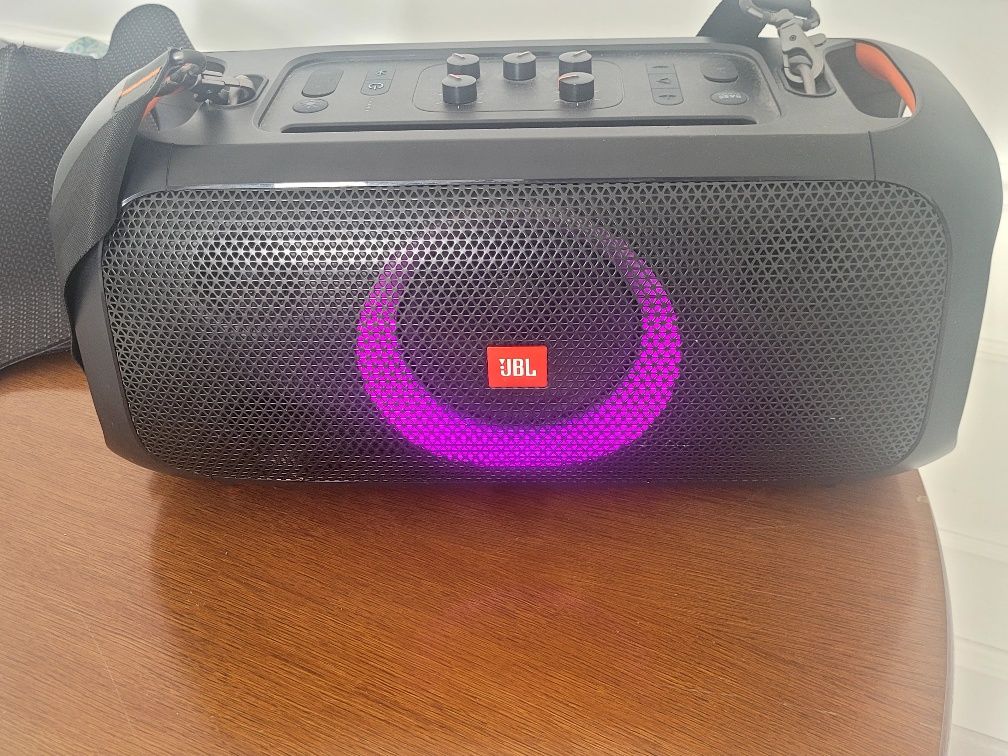 Колонка JBL on the go