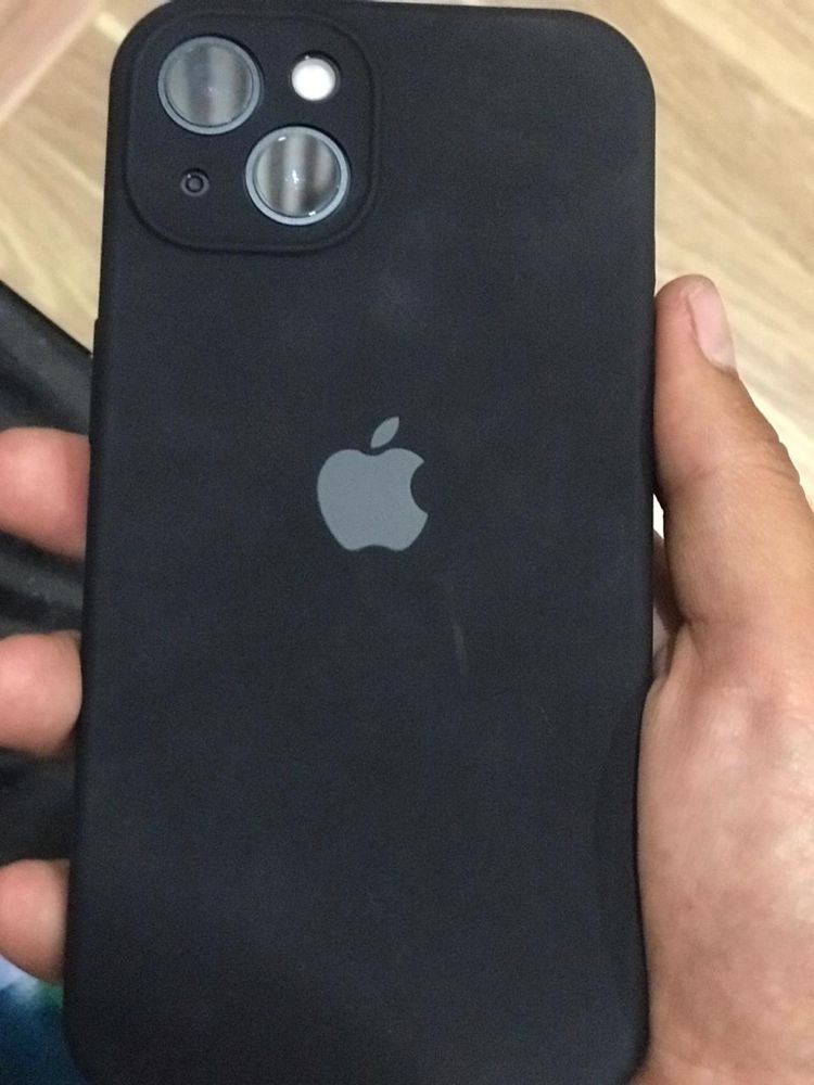 iPhone 13 в хорошем состоянии не был в ремонте