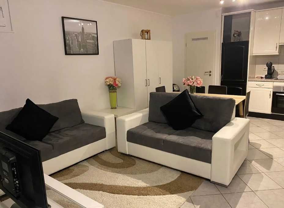 Дава се под наем Двустаен апартамент в Пловдив, Остромила - 65 кв.м за 280.5 € - Снимка #2