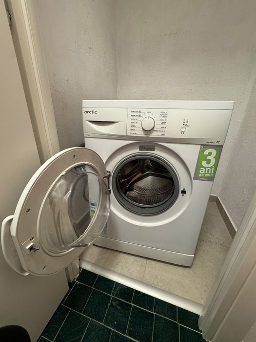 Masina de spalat rufe Arctic