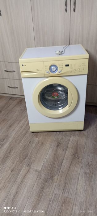 Стиральная машина LG 5 kg автоматъ