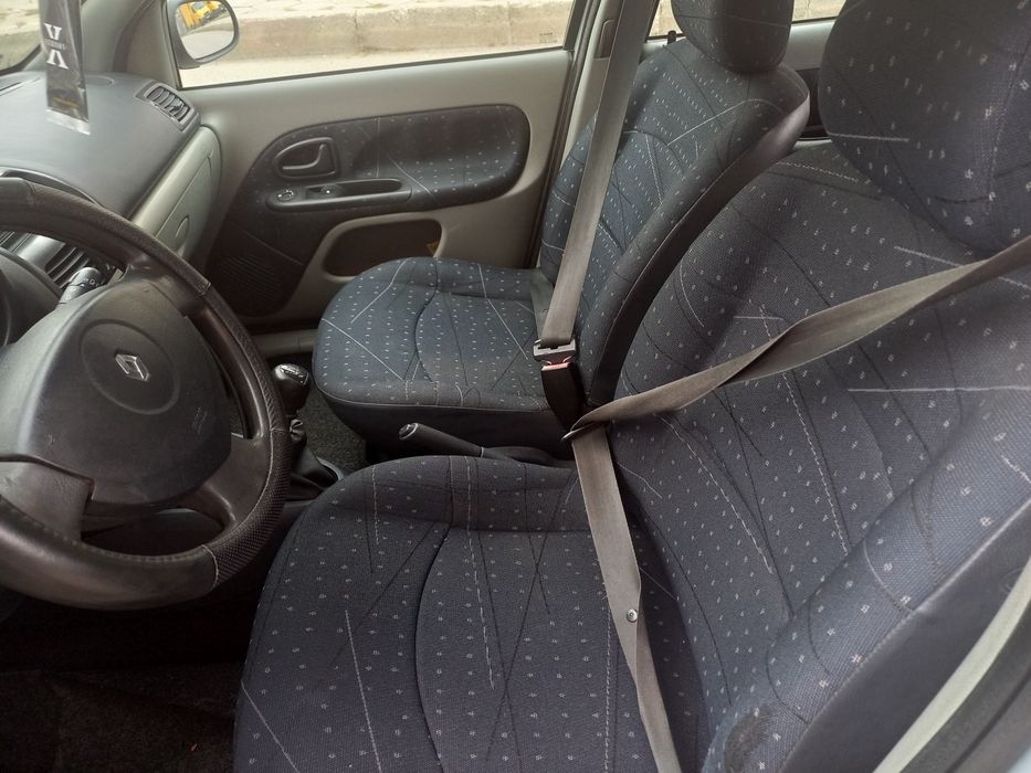 Reno Clio       .