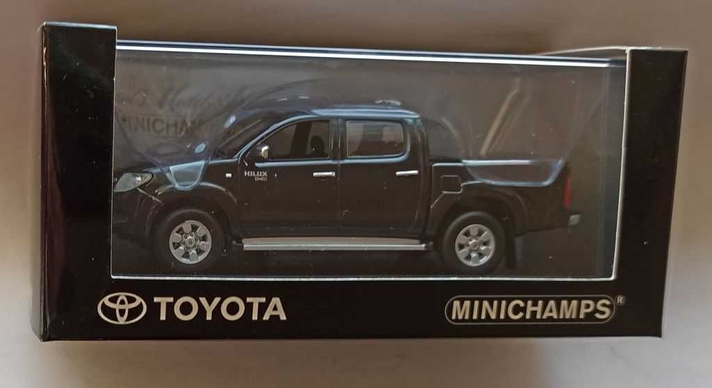 Macheta Toyota Hilux MK7 2005 - Minichamps 1/43