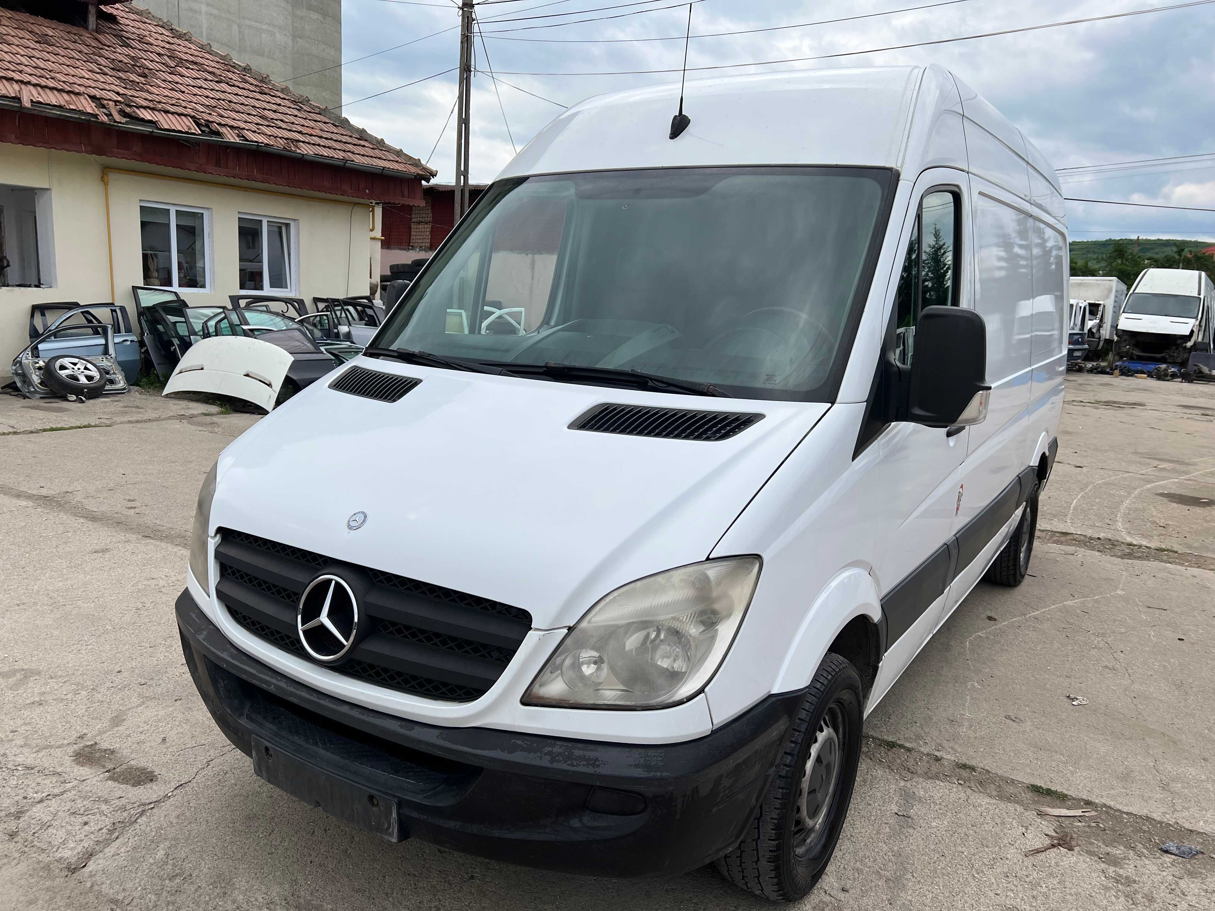 Cutie viteze Volanta Ambreiaj Mercedes SPRINTER 209,211,215 Cdi EURO 4