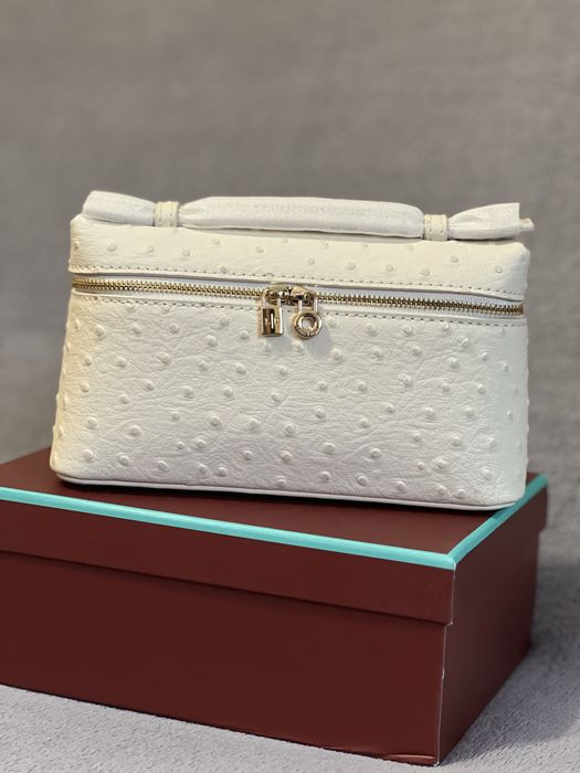 Бяла чанта естествена щраусова кожа L*P*19