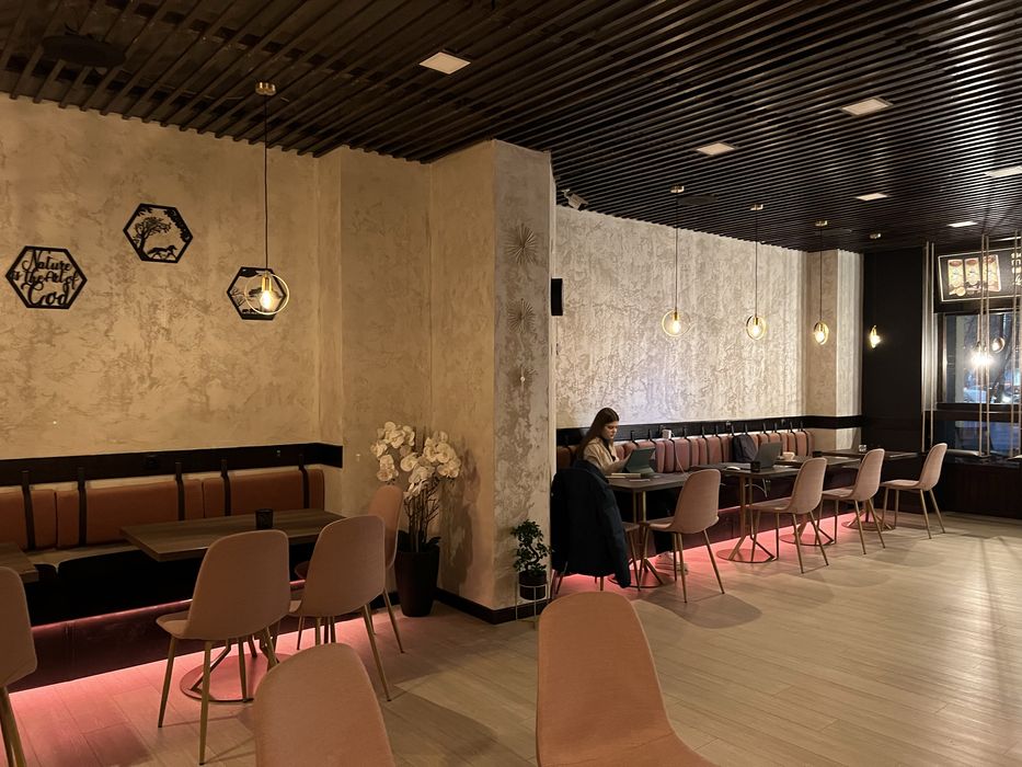 Inchiriez spatiu evenimente