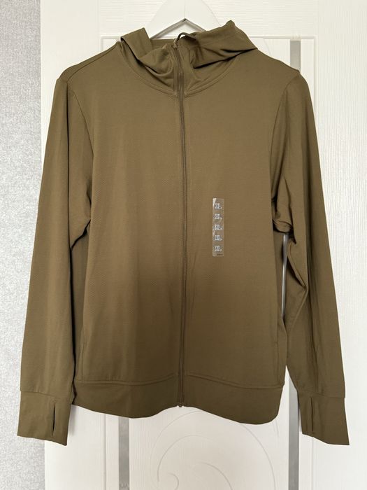 Спротивные кофты