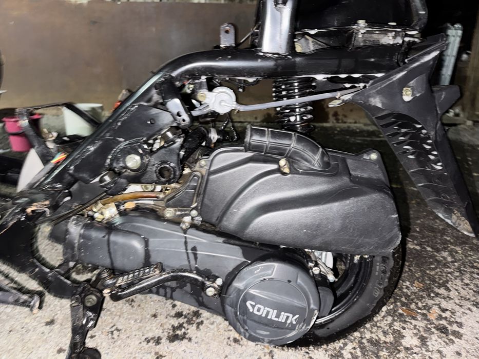 Скутер на запчасти