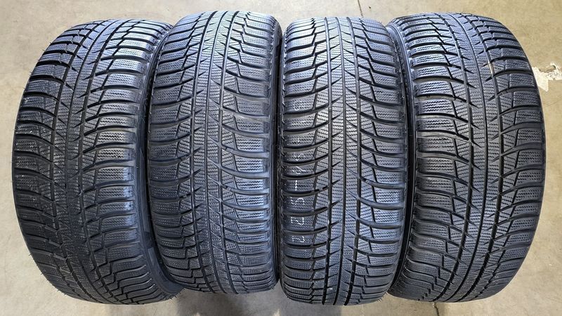225/45/18 BRIDGESTONE 4бр