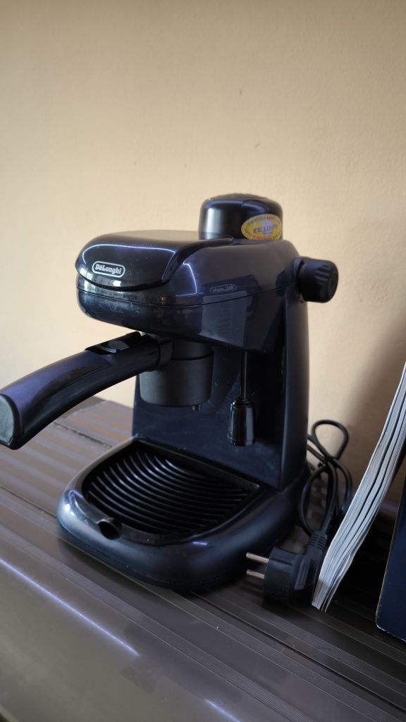 Кафе машина Delonghi EC5