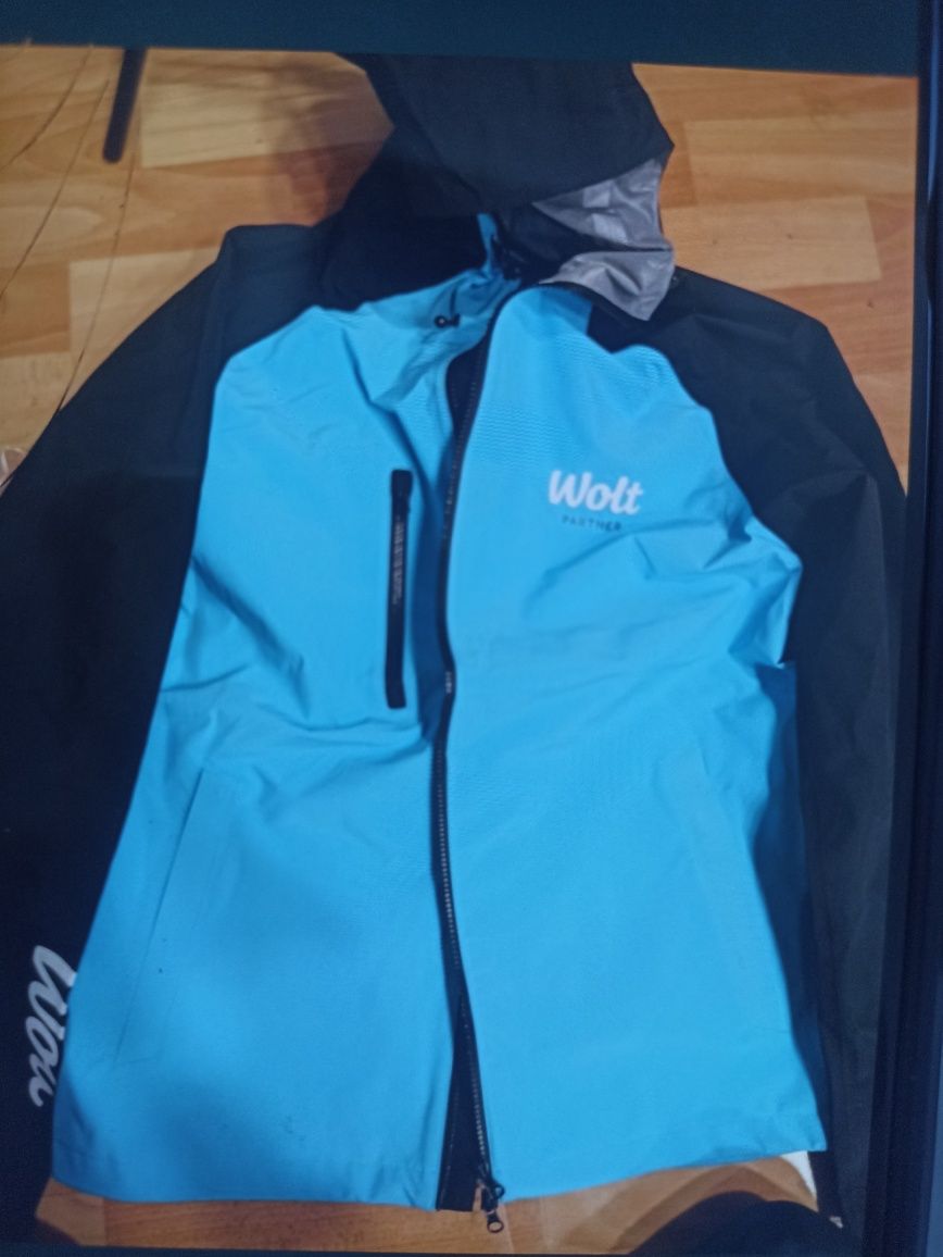Продам куртку дождевик
