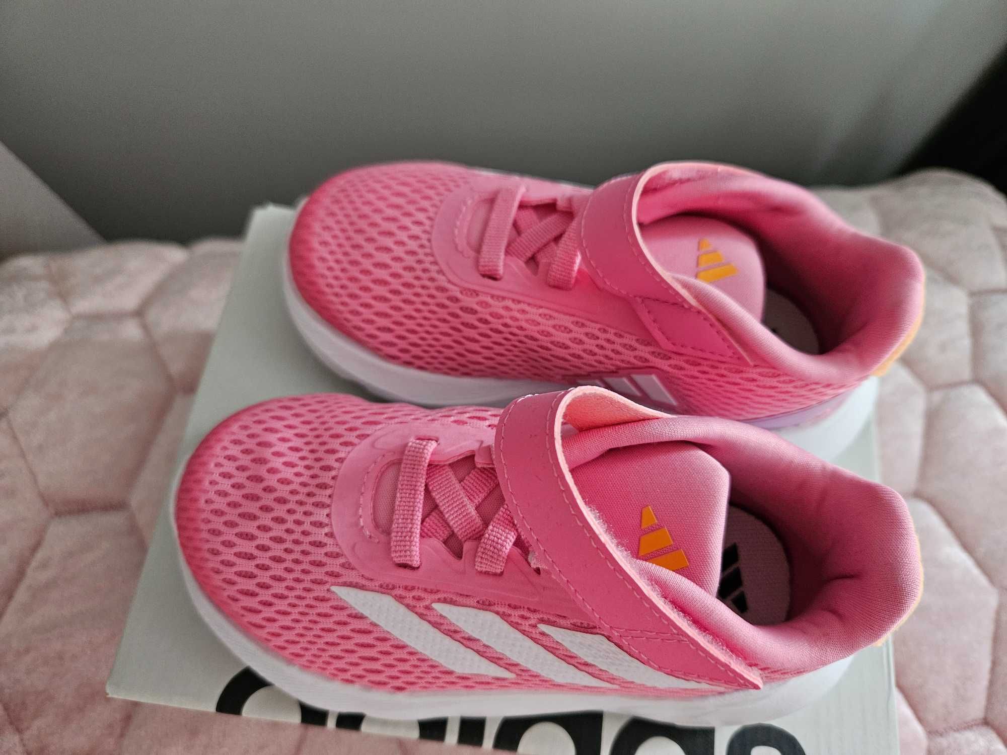 Adidas нови 25 номер
