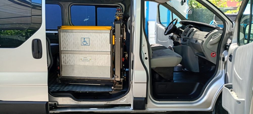 Opel Vivaro transport pt Invalizi
