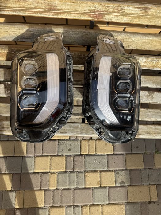 Продам фары на Палисад