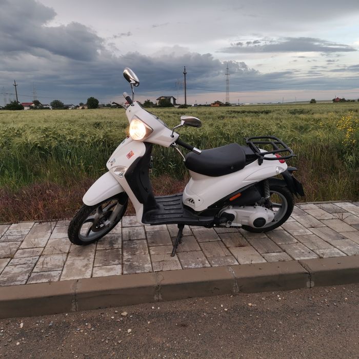 Scuter 125 schimb cu 50  Piaggio Liberty