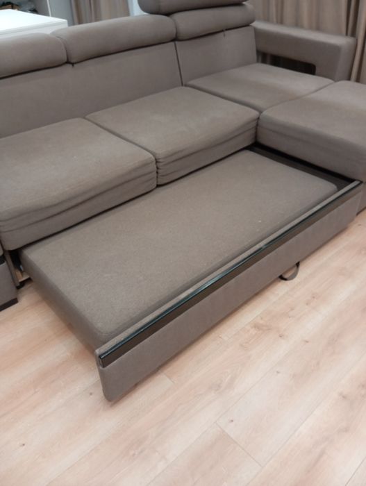 Диван угловой в хорошем состоянии