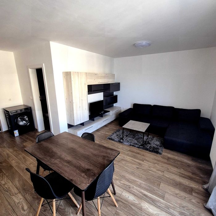 Apartament cu 2 camere de inchiriat in complexul Maurer Residence