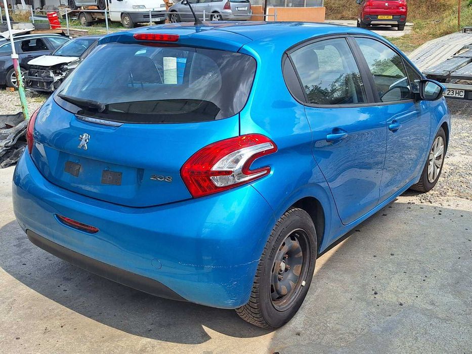 Peugeot 208 1.6 120кс на части