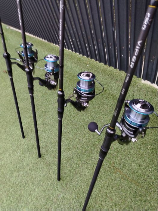 SET 4 Lansete Crap FL VIPER 3.90m 3.5 LBS 2 tronsoane Super Slim + 4 M
