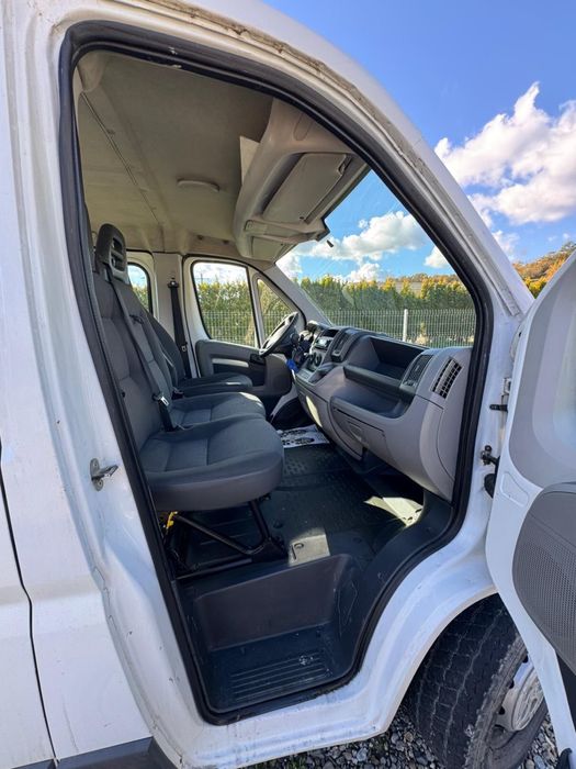 Peugeot Relay cu bena -2009-2.2diesel- ideal pentru constructii