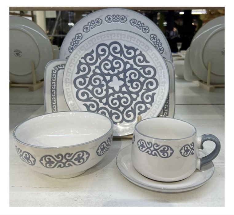 Продам сервиз на 6 персон - 32 предмета.