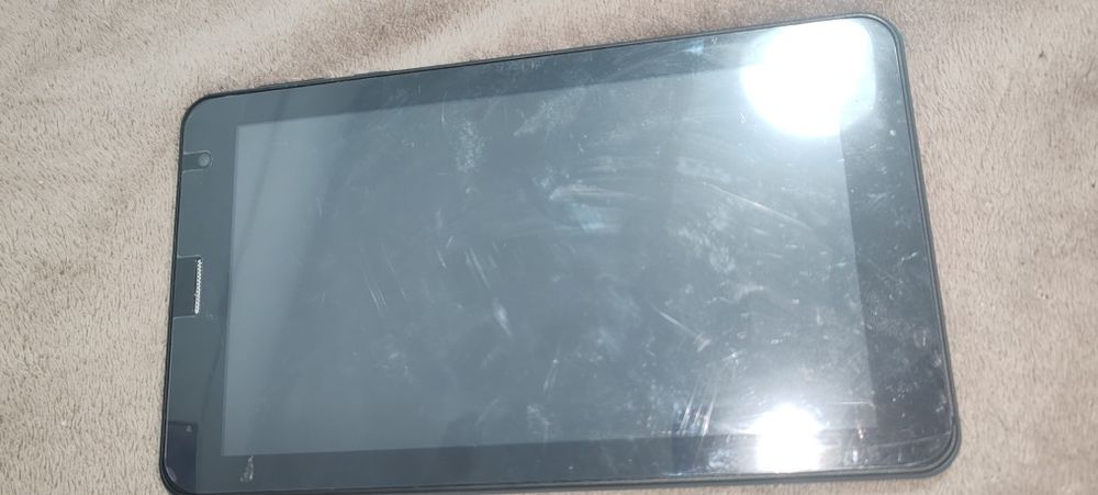 Vând tableta Samsung