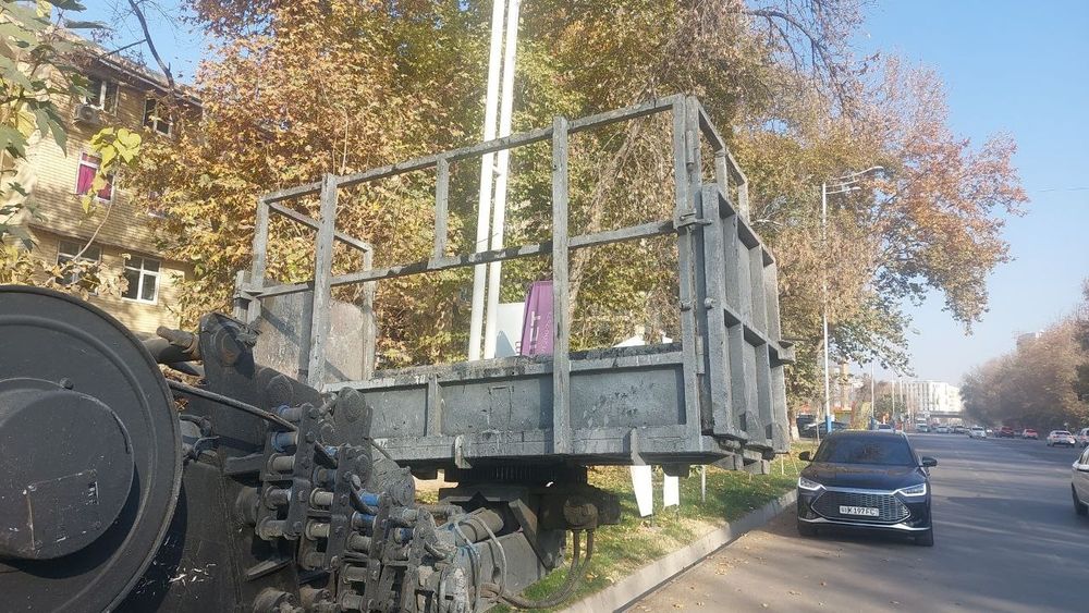 Автовышка 28 метр Hyubdai sotiladi. Holati zor. Ishlab turibdi. 2007