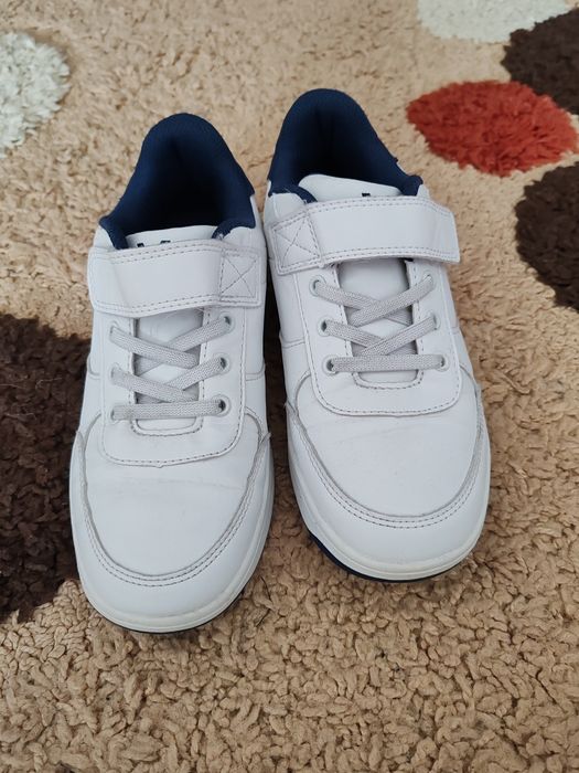 Adidași Vty 36.       .