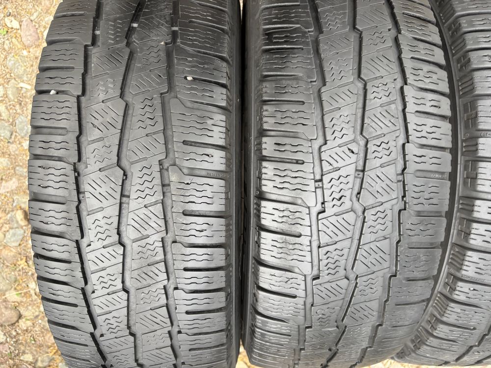 215/65 R16C 4бр зимни гуми