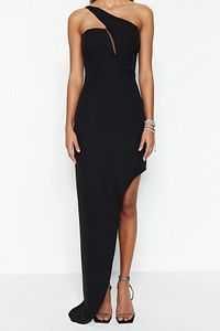 Rochie de seara eleganta cu trena lunga