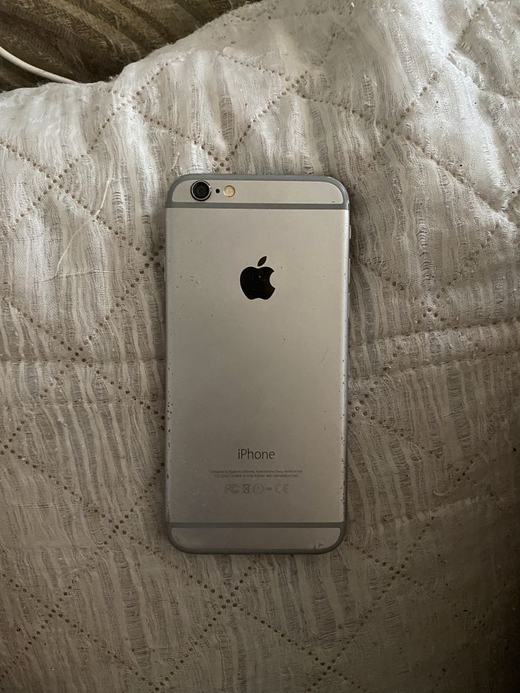 Продам  или обменяю iPhone 6 заблокированный на что нибудь стоющее