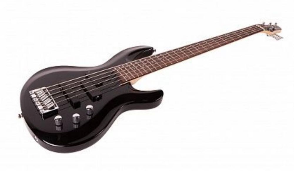 Продам бас гитару