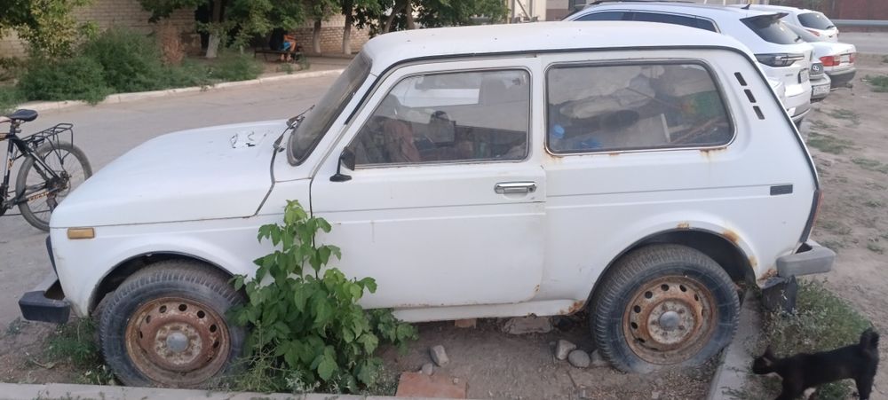 Продам машину нива