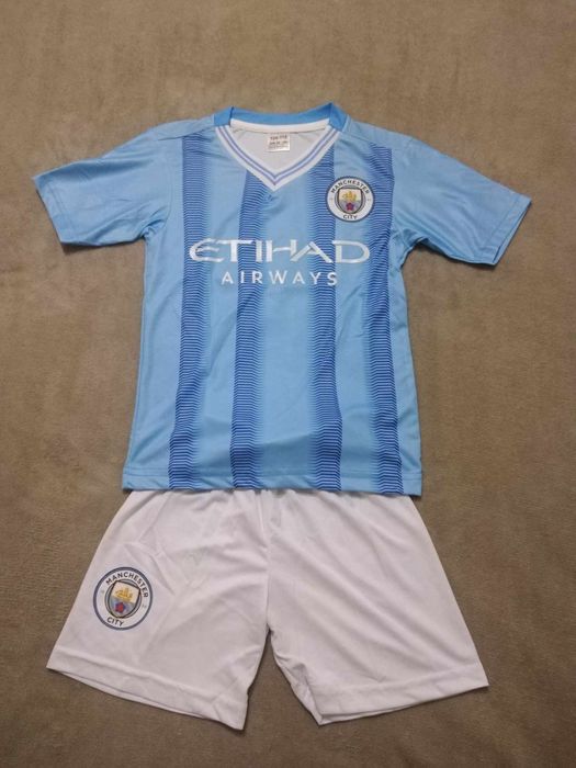 Нови детски футболни екипи Холанд