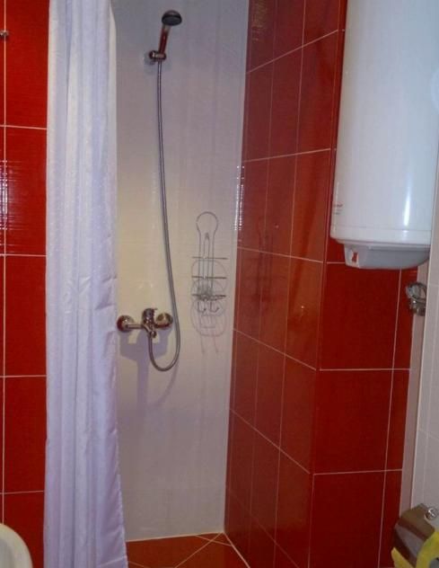 Дава се под наем Двустаен апартамент в Пловдив, Център - 80 кв.м за 408 € - Снимка #6