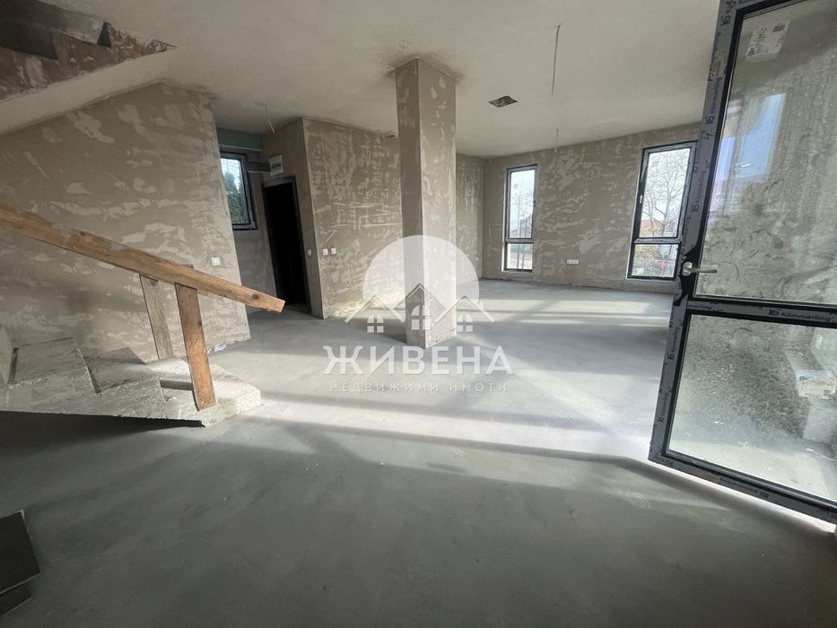 Продавам нова двуетажна къща, м-т Траката, РЗП: 140 кв.м