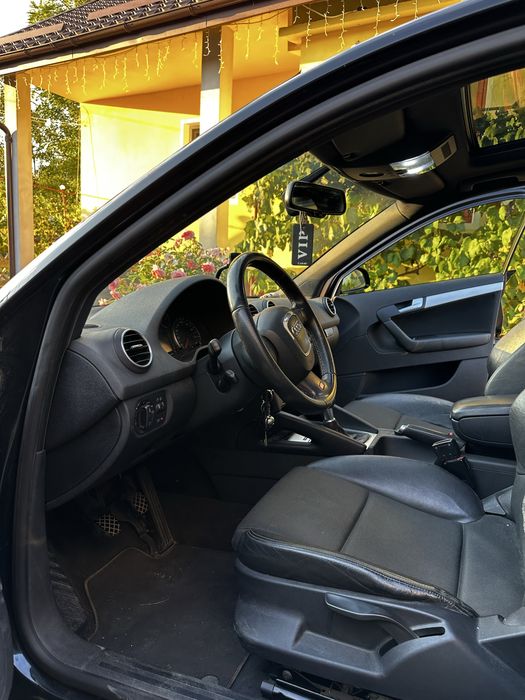 Vand Audi A3 170cp S-line cu panoramic