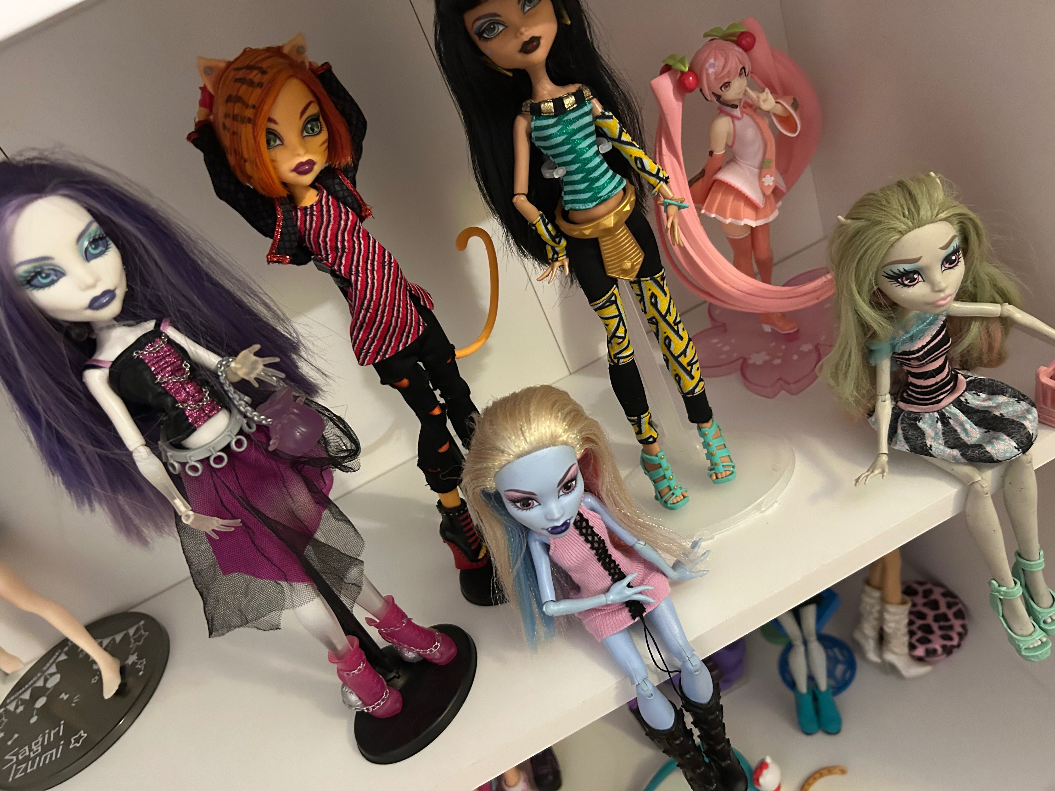 Монстър хай кукли monster high