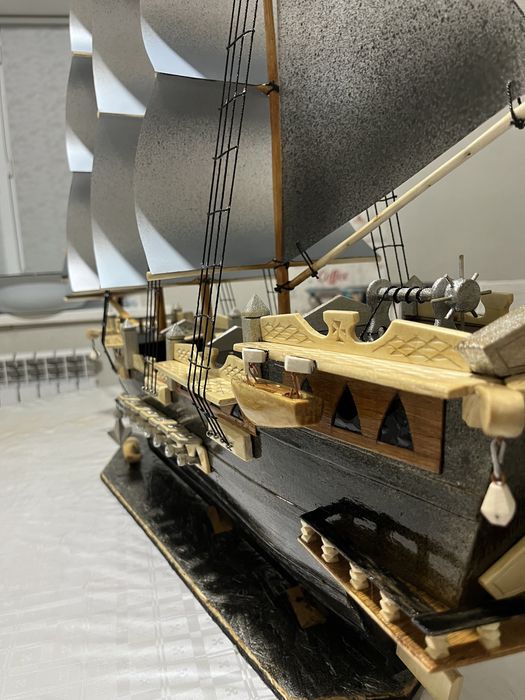 Кустарка, Корабль ручной работы