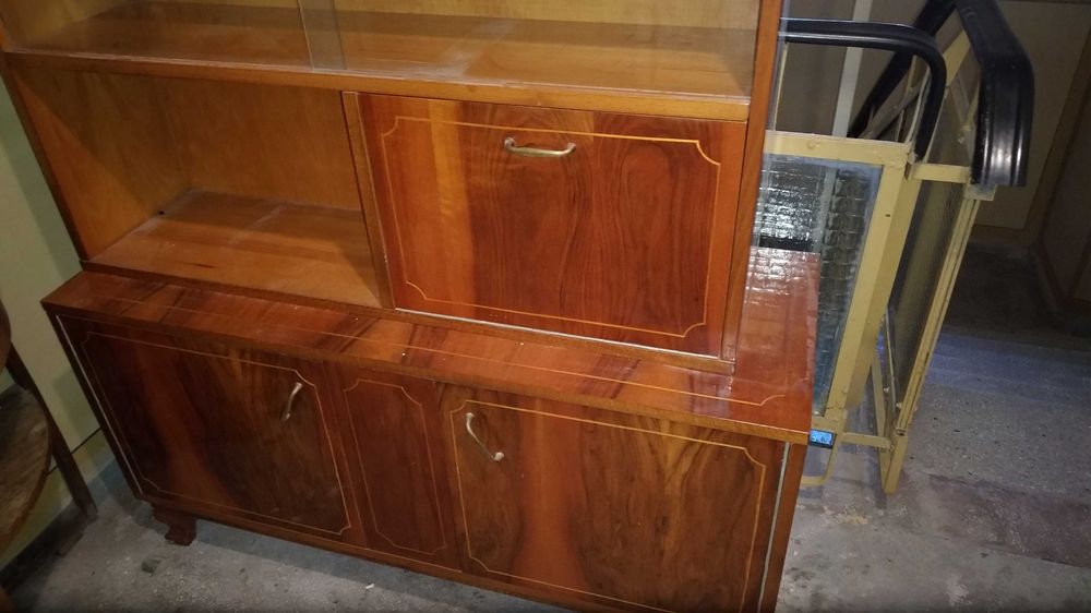 Mobila sufragerie furnir nuc din lemn masiv