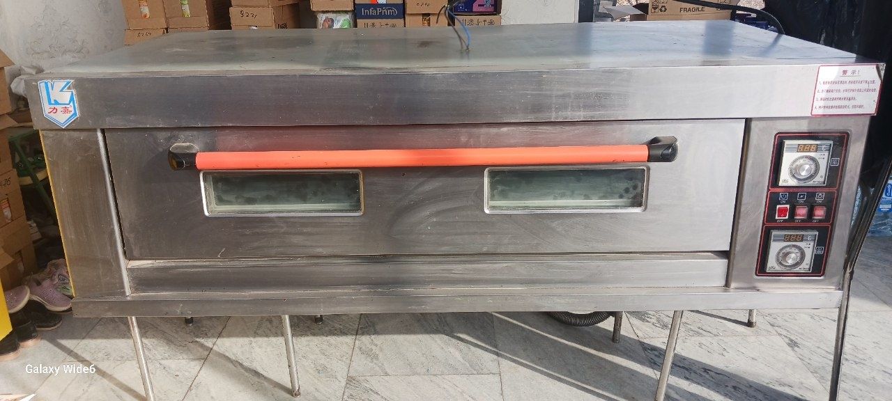 Elektron pechka yangi hali ishlamagan