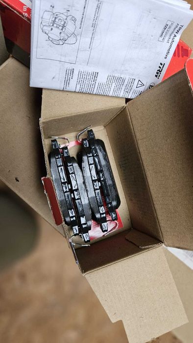 Set Discuri si placute de frana NOI pt. MAZDA CX5 si MAZDA 6 prod. TRW