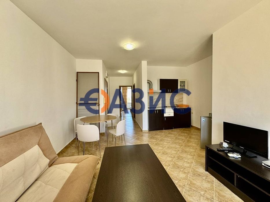 Продава се Двустаен апартамент в с. Кошарица, Област Бургас - 67 кв.м за 923 €/кв.м - Снимка #5