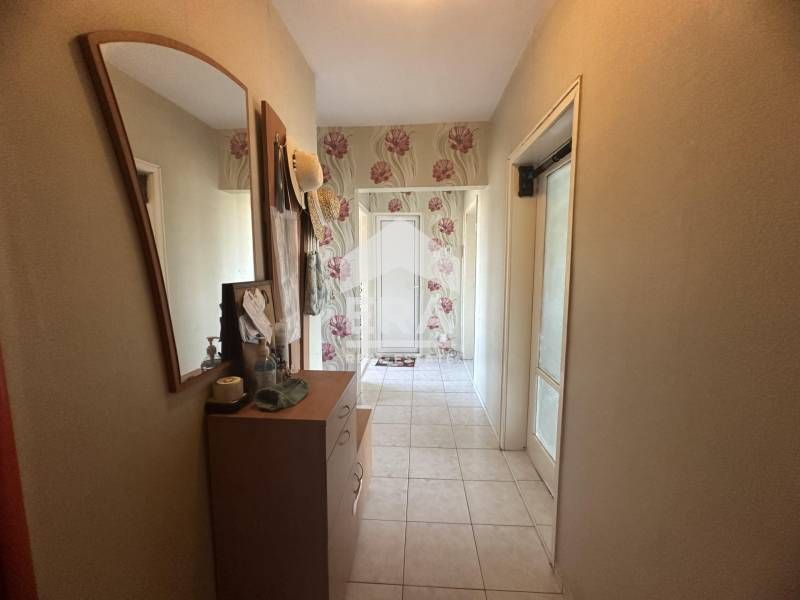 Продава се Тристаен апартамент в Русе, Родина 2 - 80 кв.м за 1249 €/кв.м - Снимка #5